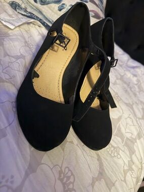 Black Women's Mary Jane Heels - Classic Everyday Style